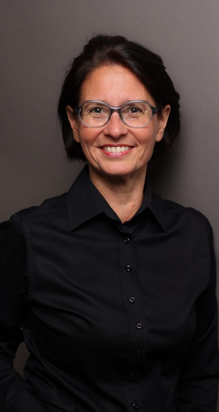 Porträt von Myriame Bass, Heilpraktikerin für Psychotherapie in Hamburg